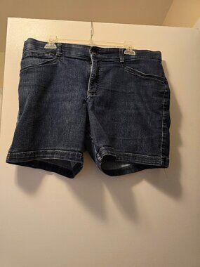 Women's Lee Comfort Shorts